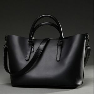 NEW Toulouse Vegan Leather Tote (Black)